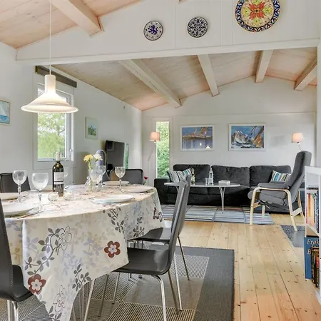 בית נופש Jenny - 140m From The Sea By Interhome