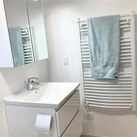 Jenny - 140m From The Sea By Interhome