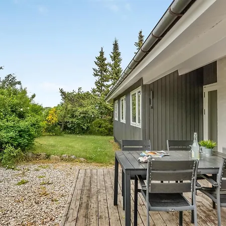 Jenny - 140m From The Sea By Interhome *