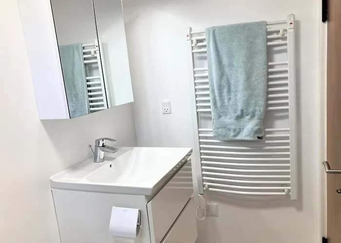 Jenny - 140m From The Sea By Interhome