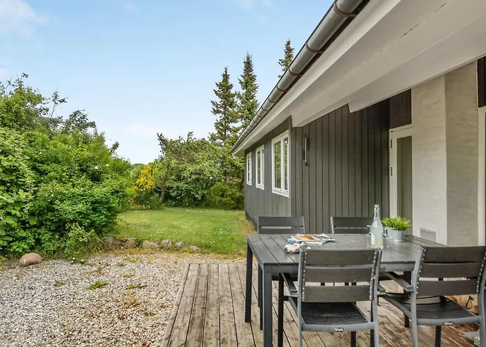 Jenny - 140m From The Sea By Interhome *